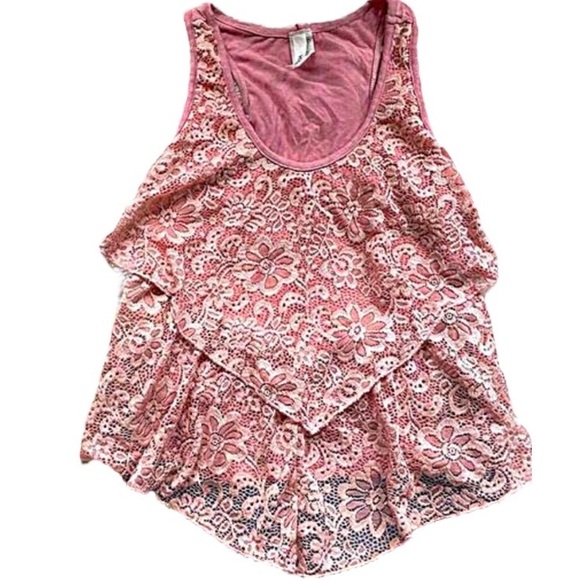 Minimi Pink Top‎ Women’s size Small Tiered Lace layered tank v-neck cami floral - Picture 2 of 8